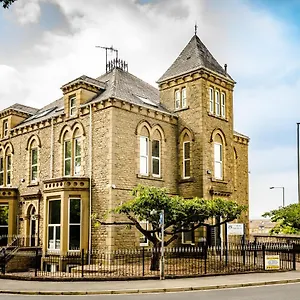  Apartment Stay Suites Huddersfield
