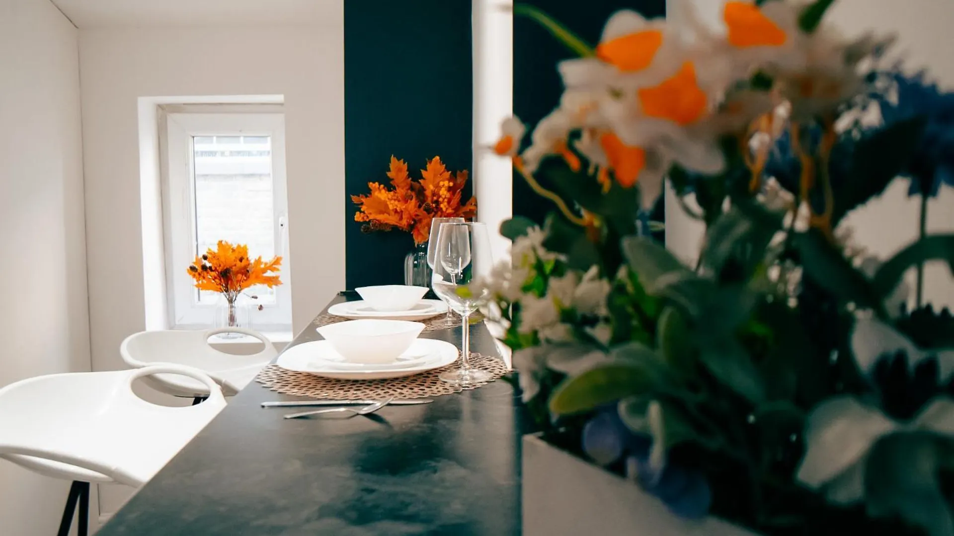 Firdaus Westgate 9 Bed and Breakfast Huddersfield